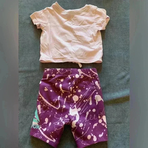 Girls Reebok Matching Set - Picture 4 of 4